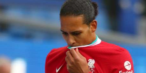 墨菲:利物浦防守会受影响 范戴克是最好的中卫