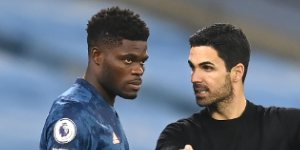 托马斯获得最佳球员 并且数据全场第一