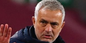 卡拉格：看了热刺纪录片 列维在追星穆帅