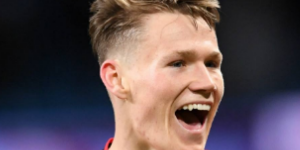 麦克托米奈：赢巴黎让球队充满信心 但莱比锡很强