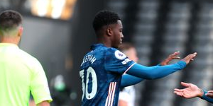 赖特：拉卡泽特表现不佳 恩凯蒂亚应该施压