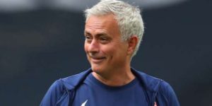 贝巴：穆帅在热刺一整年 正走向正确的道路