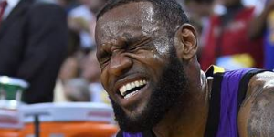 詹皇可能担心自己受伤 所以提前续约