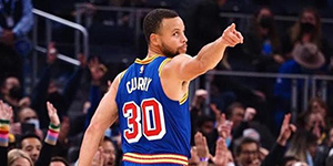 库里三分球总数