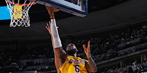 1月22日NBA常规赛湖人vs魔术 湖人客场扭转战局击败魔术