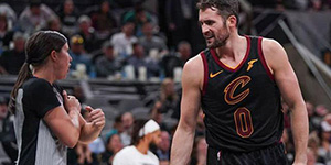 NBA三方交易是什么意思