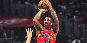 德罗赞投篮姿势标准吗