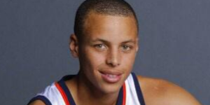 库里为什么穿30号球衣