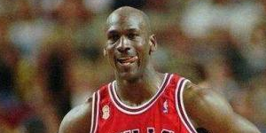 乔丹为什么中途退役两年