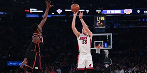2021-22赛季NBA常规赛2月26日热火vs尼克斯比赛战报 巴雷特空砍46+9