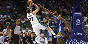 2022年3月4日NBA常规赛勇士VS独行侠 独行侠获得3连胜