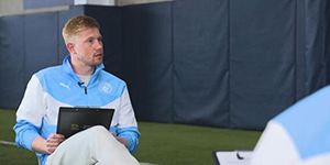 德布劳内穿几号球衣