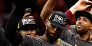 詹姆斯会回骑士吗