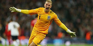 看见哈特蒙一脚什么梗