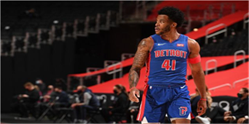 萨迪克·贝个人介绍