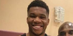 字母哥为什么选择34号球衣