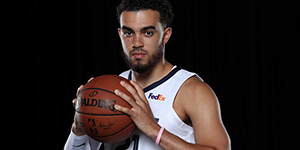 泰厄斯琼斯防守怎么样