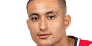 库兹马为什么穿33号