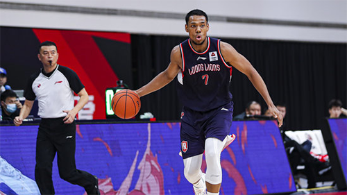 广州队的祝铭震是哪国人