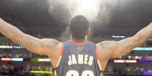 詹姆斯为什么叫乾隆