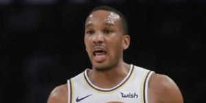 布拉德利为什么退出湖人