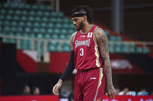 莫兰德打什么位置