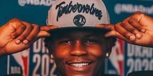 爱德华兹为什么不打橄榄球