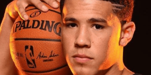 布克有可能成超巨吗