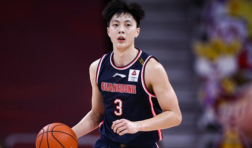 胡明轩打什么位置