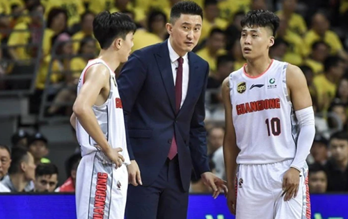 胡明轩什么时候代言阿迪达斯