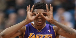 尼克杨庆祝动作