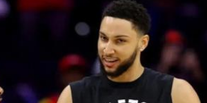 西蒙斯什么时候复出