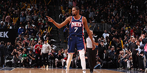 篮网淘汰出局 杜兰特欧文生涯首次遭横扫