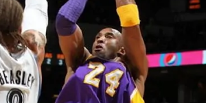 科比为什么穿24号球衣