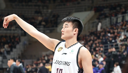 丛明晨什么时候来到辽宁队的