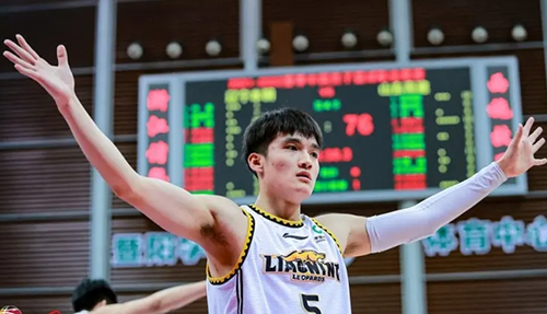 周俊成是哪一年签约辽宁队的