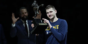 约基奇怎么打出来的