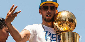 2022库里合同一览