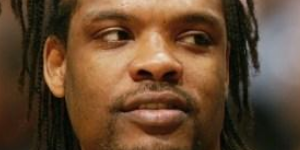 桑德斯为什么退役