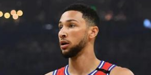 本西蒙斯年薪多少