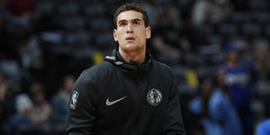 德怀特鲍威尔身高臂展多少