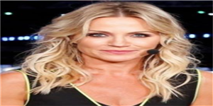 就因为我批评勒布朗 他发短信找我算账