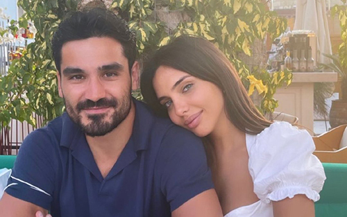 京多安的女友是谁