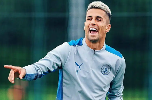 坎塞洛什么时候去的曼城