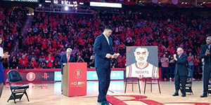 火箭退役球衣一览表一览