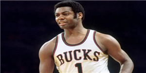 奥斯卡罗伯特森个人资料