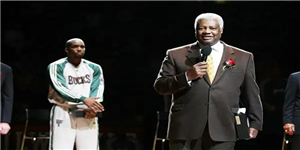 奥斯卡罗伯特森为什么历史地位这么高