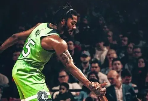 德里克·罗斯是什么星座