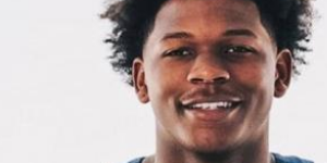 爱德华兹为什么穿1号