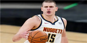 尼古拉·约基奇身高臂展